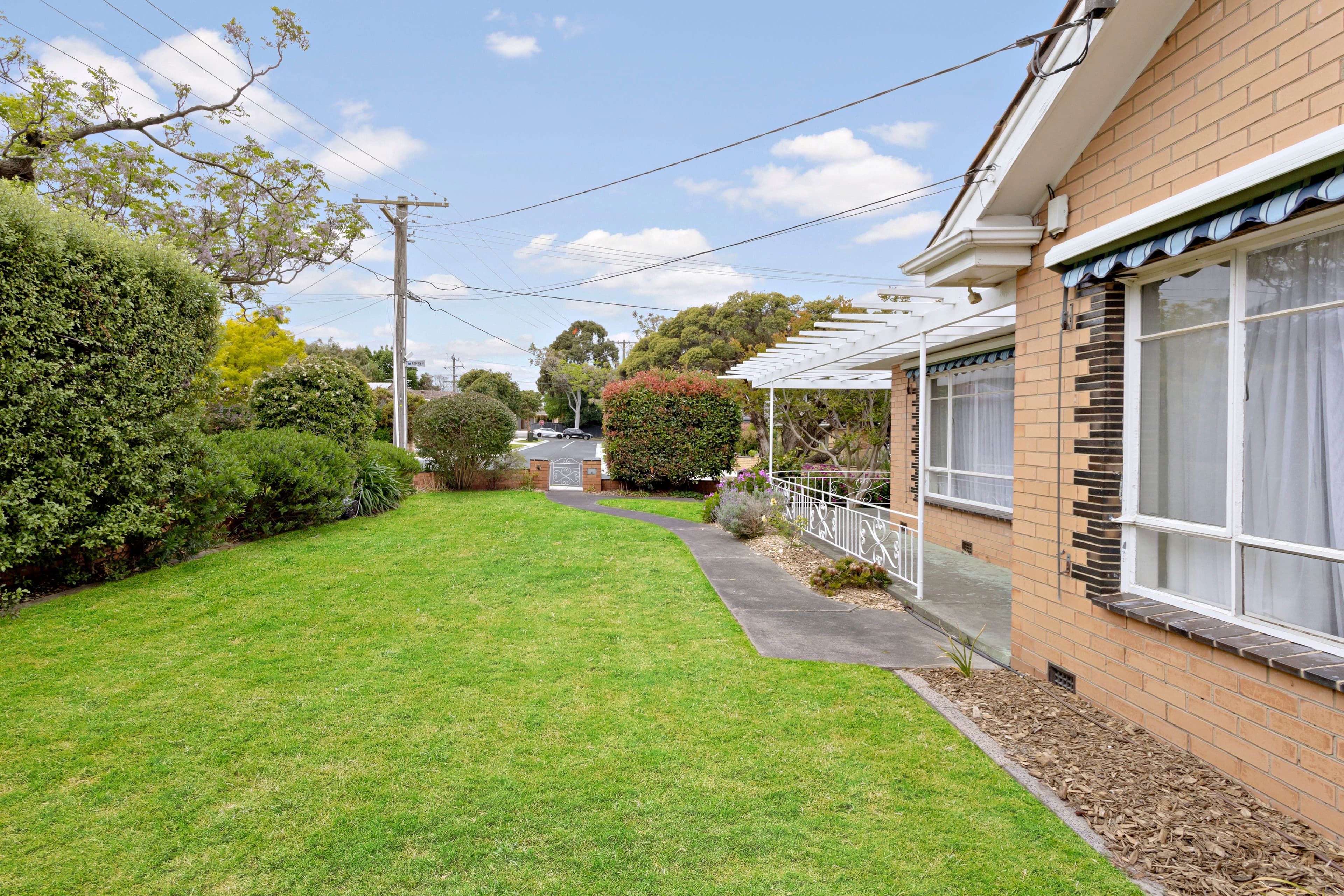8 Torquay Avenue, Chadstone VIC 3148, Chadstone - Thumbnail 2