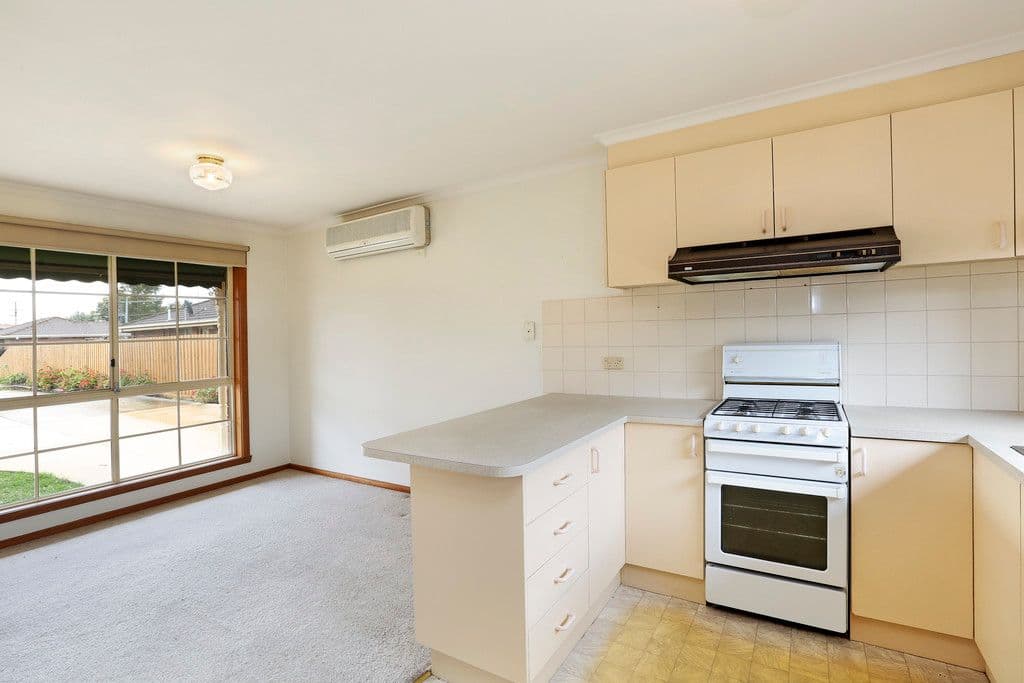 1 Mayton Court, Grovedale VIC 3216, Grovedale - Thumbnail 3
