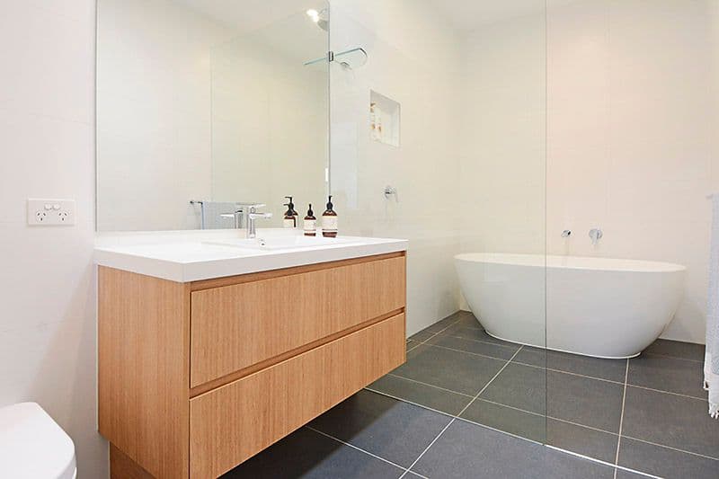 66 Winchester Street, Hamilton QLD 4007, Hamilton - Thumbnail 3