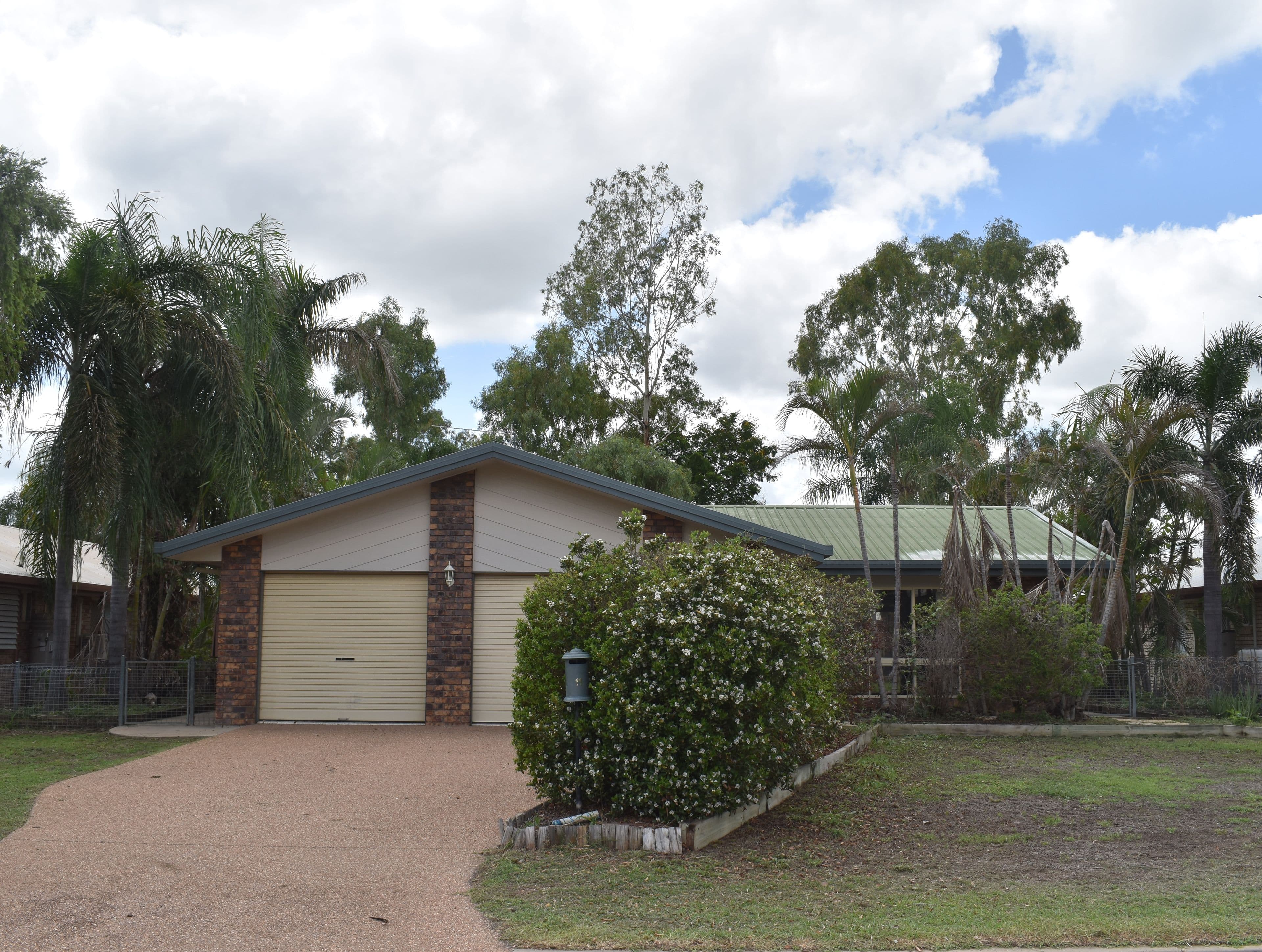 11 Louisa Court, Emerald QLD 4720, Emerald - Image 1