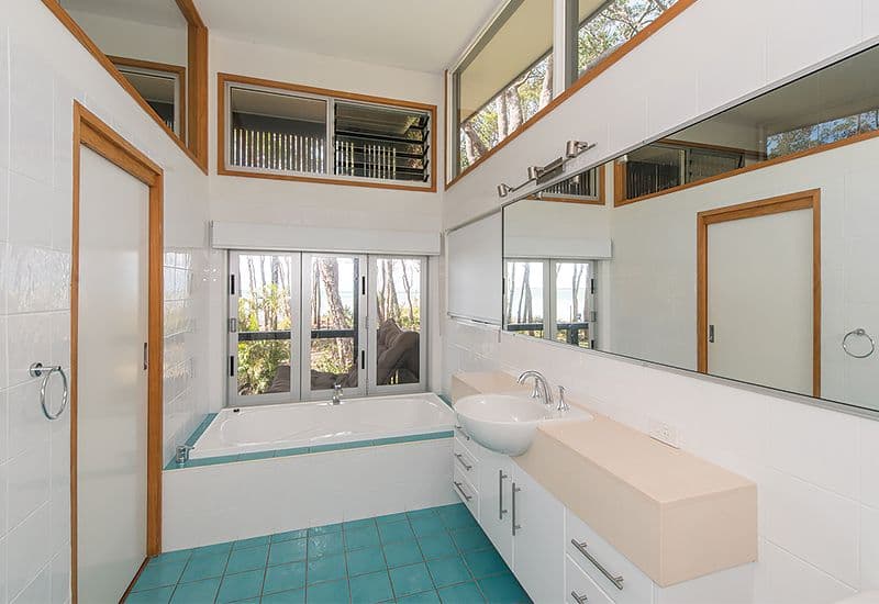 10 Old Ballow Street, Amity Point QLD 4183, Amity - Thumbnail 7