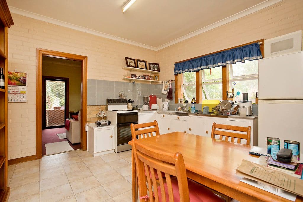 7 Taylor Street, BIGGERA WATERS QLD 4216, Biggera Waters - Thumbnail 2
