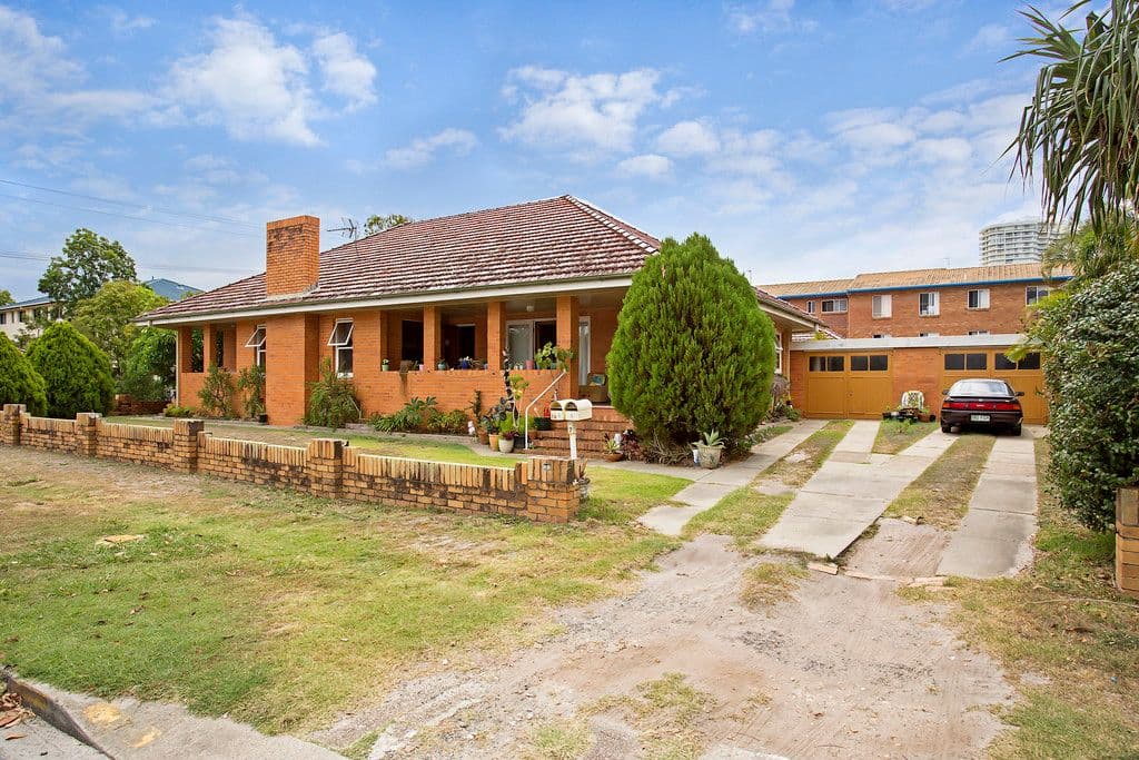 7 Taylor Street, BIGGERA WATERS QLD 4216, Biggera Waters - Thumbnail 4