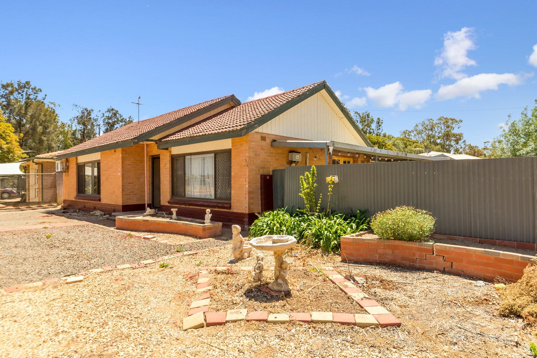 42 Edgecombe Road, Davoren Park SA 5113, Davoren Park - Thumbnail 2