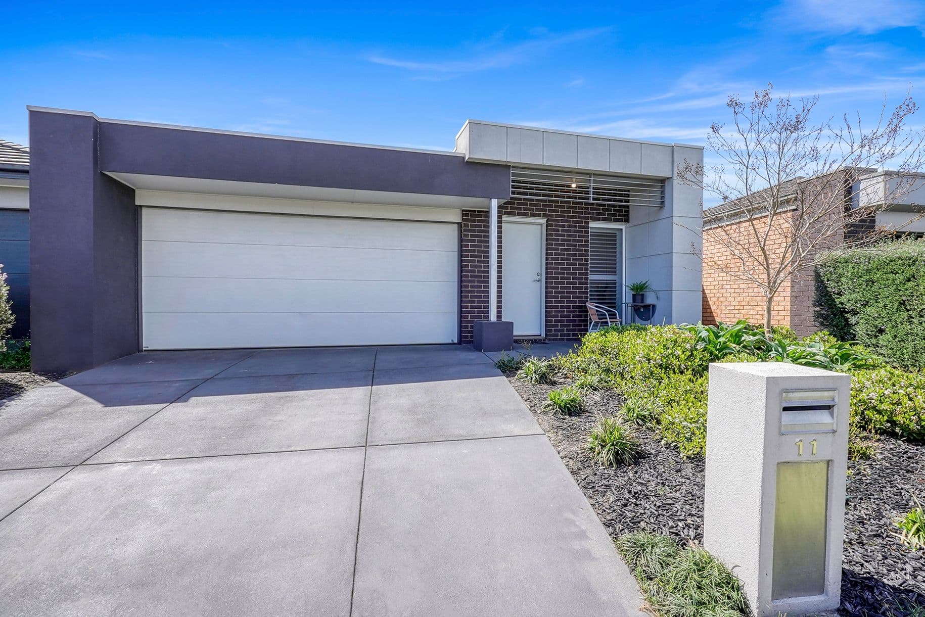 11 Serenity Street, Pakenham VIC 3810, Pakenham - Thumbnail 2