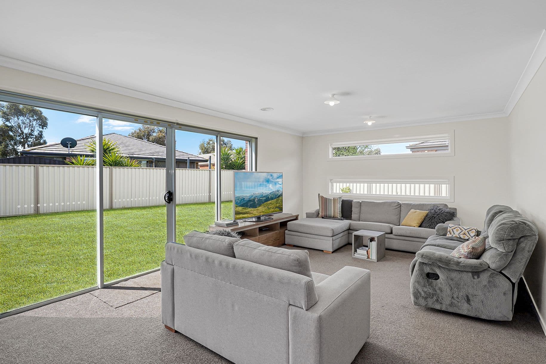 11 Serenity Street, Pakenham VIC 3810, Pakenham - Thumbnail 5