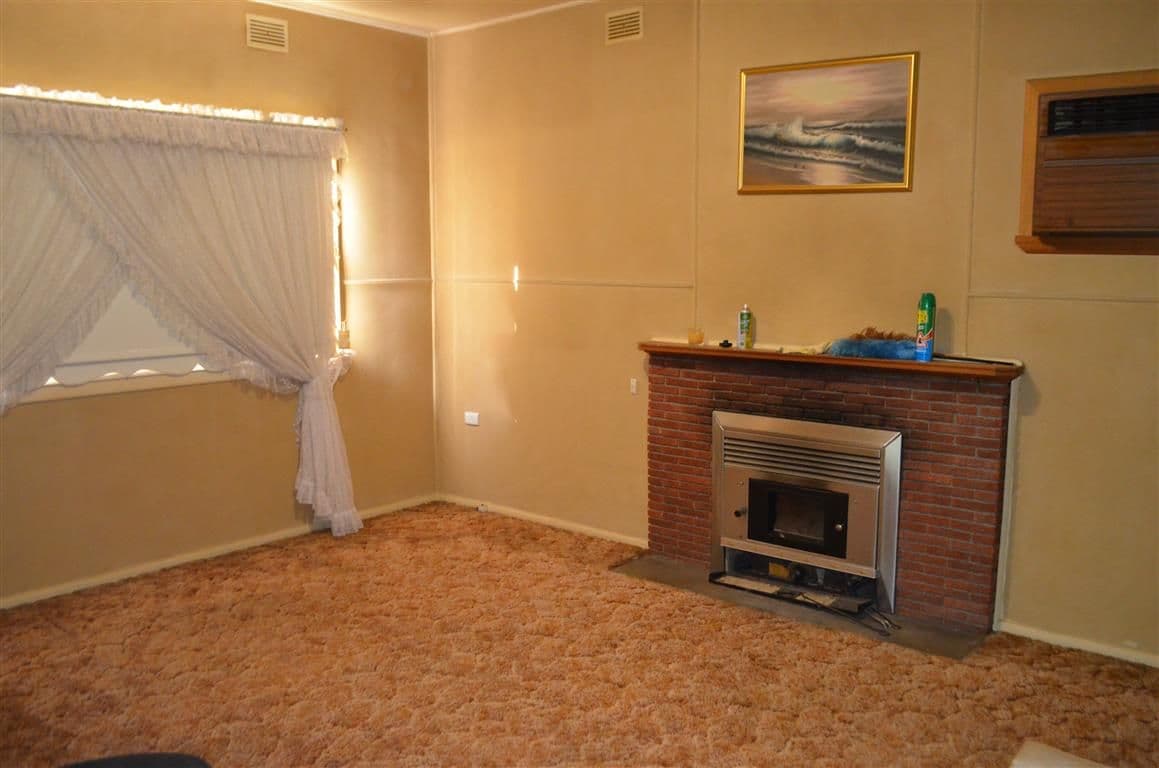59 Lockhart Street, Adelong - Thumbnail 4