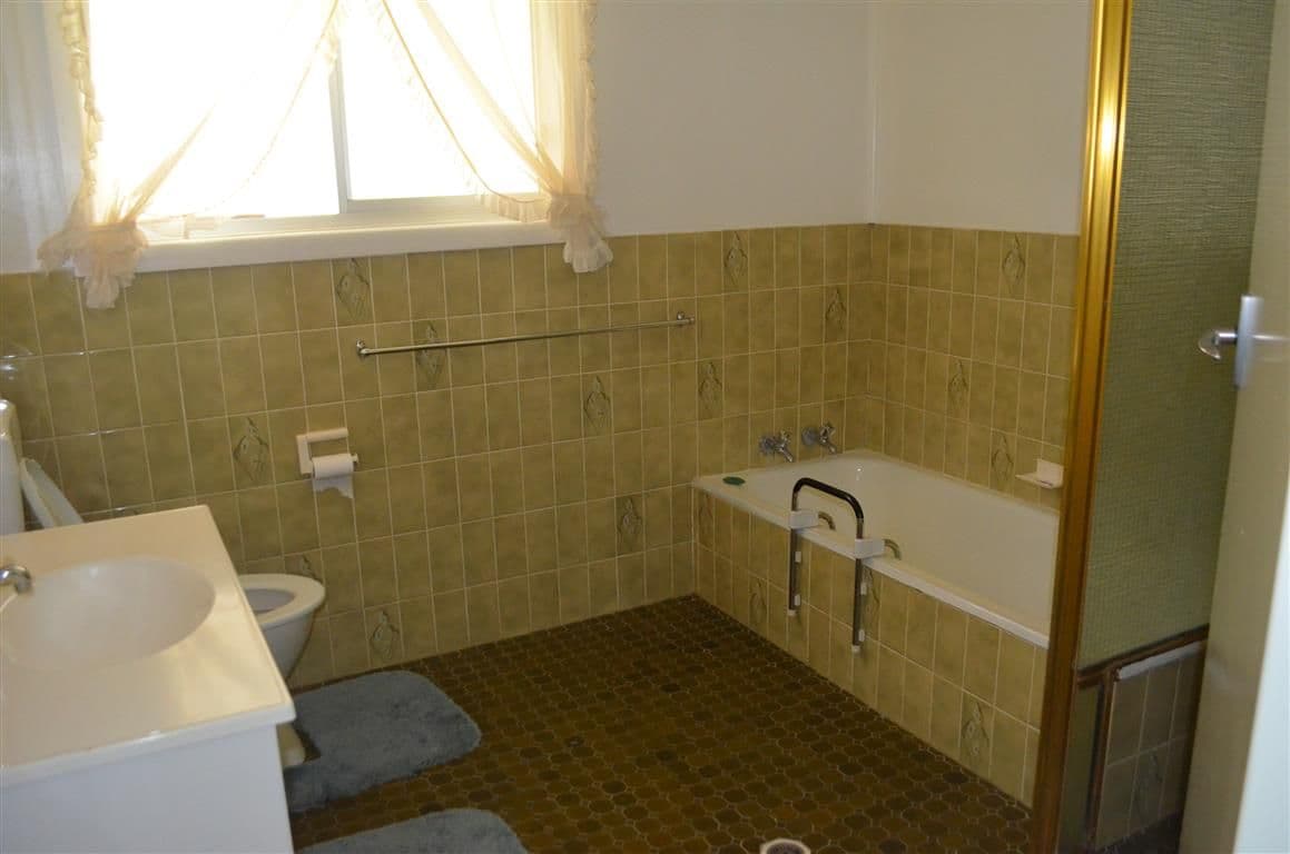 59 Lockhart Street, Adelong - Thumbnail 5