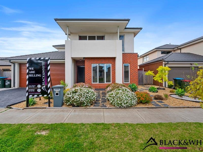 14 Lambro Way, Point Cook VIC 3030, Point Cook - Thumbnail 2
