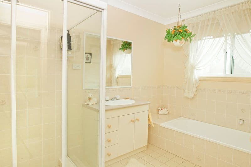 12 Katela Avenue, BOMADERRY NSW 2541, Bomaderry - Thumbnail 8