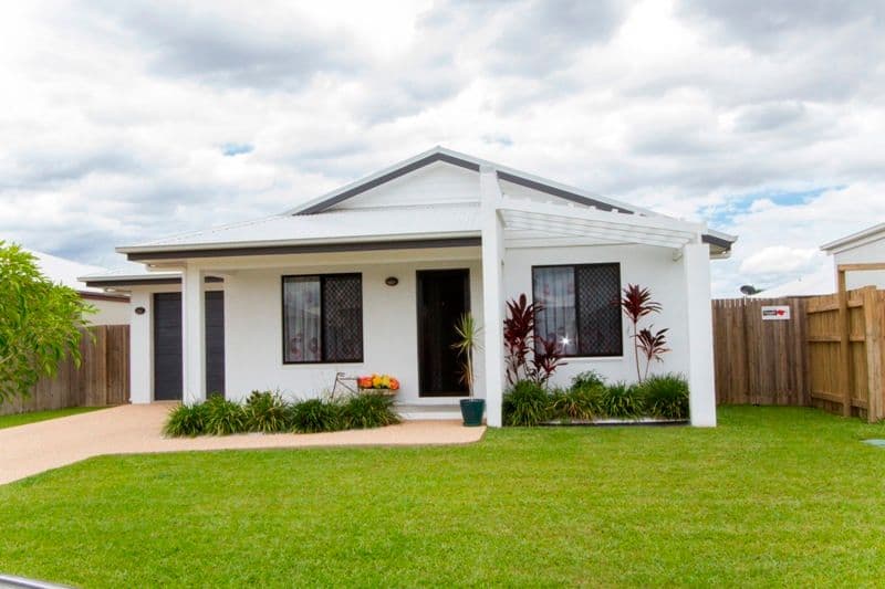 10 Skardon Place, KELSO QLD 4815, Kelso - Image 1