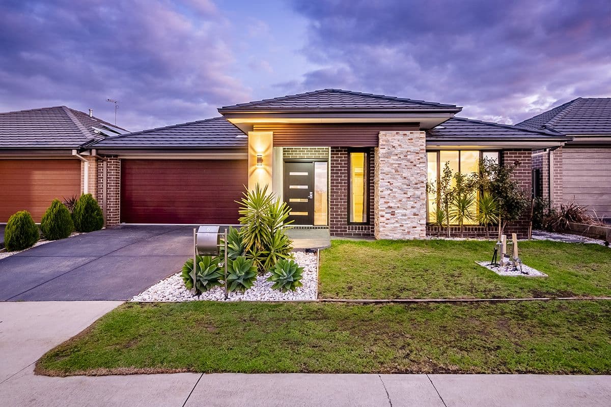 6 Jonesys Lane, Clyde North VIC 3978, Clyde North - Image 1