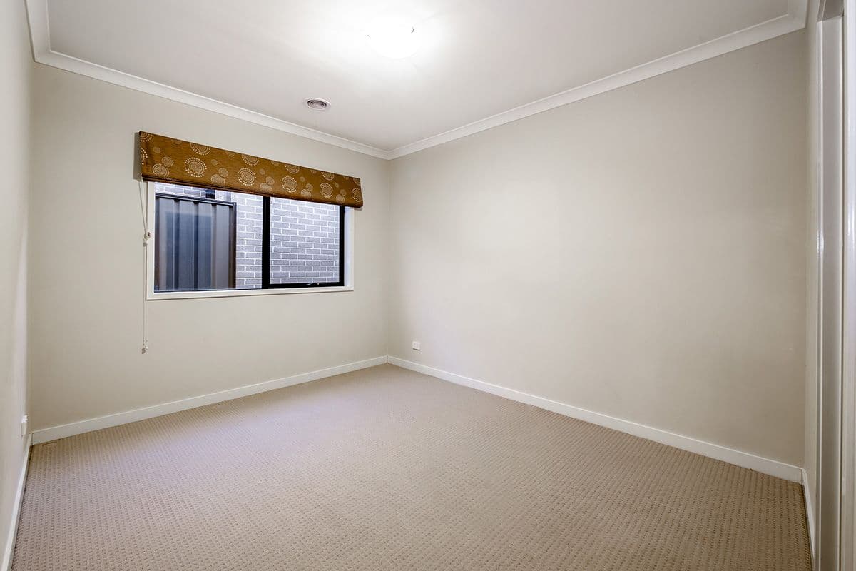 6 Jonesys Lane, Clyde North VIC 3978, Clyde North - Thumbnail 8