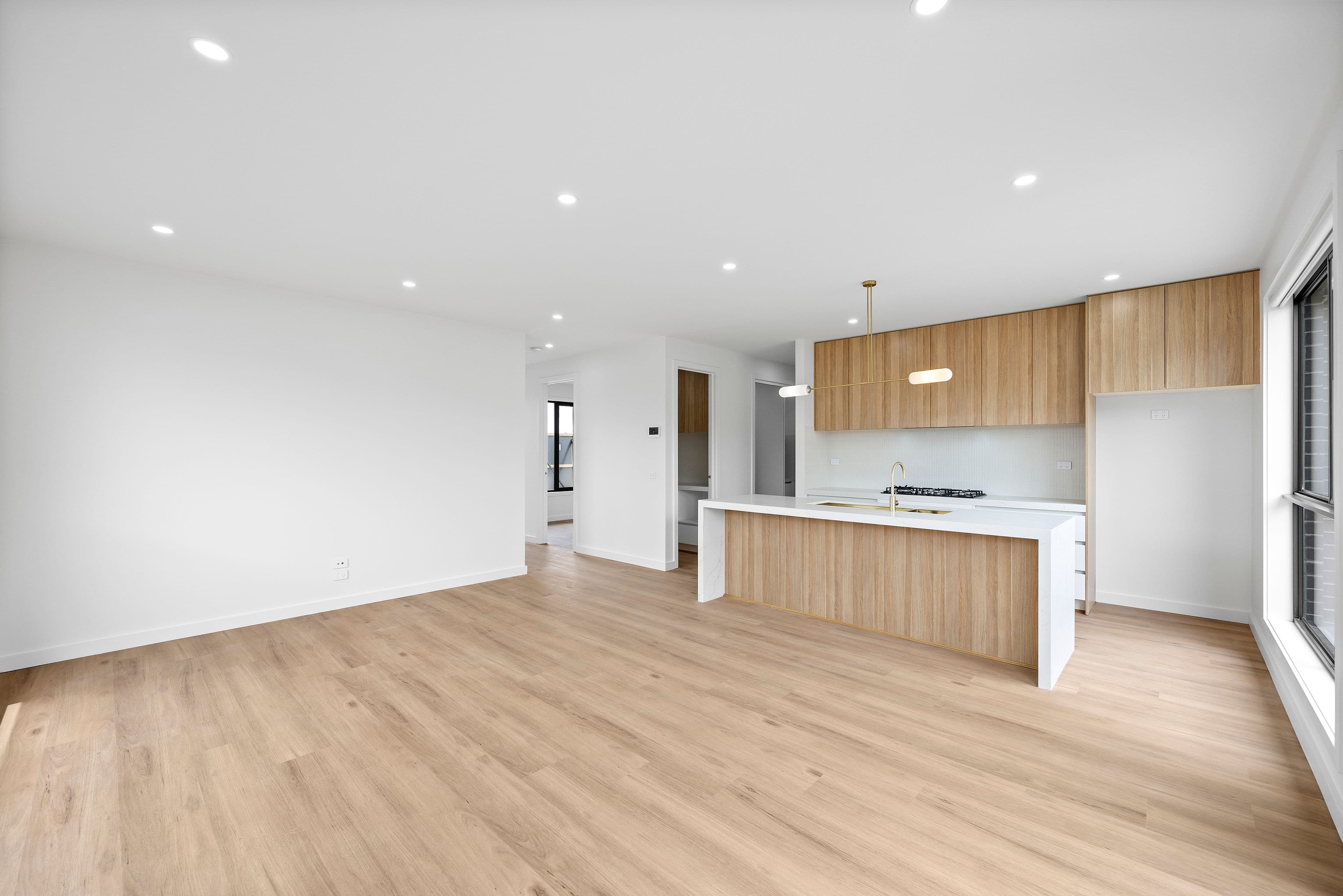 24 Mighty Road, Sunbury VIC 3429, Sunbury - Thumbnail 3