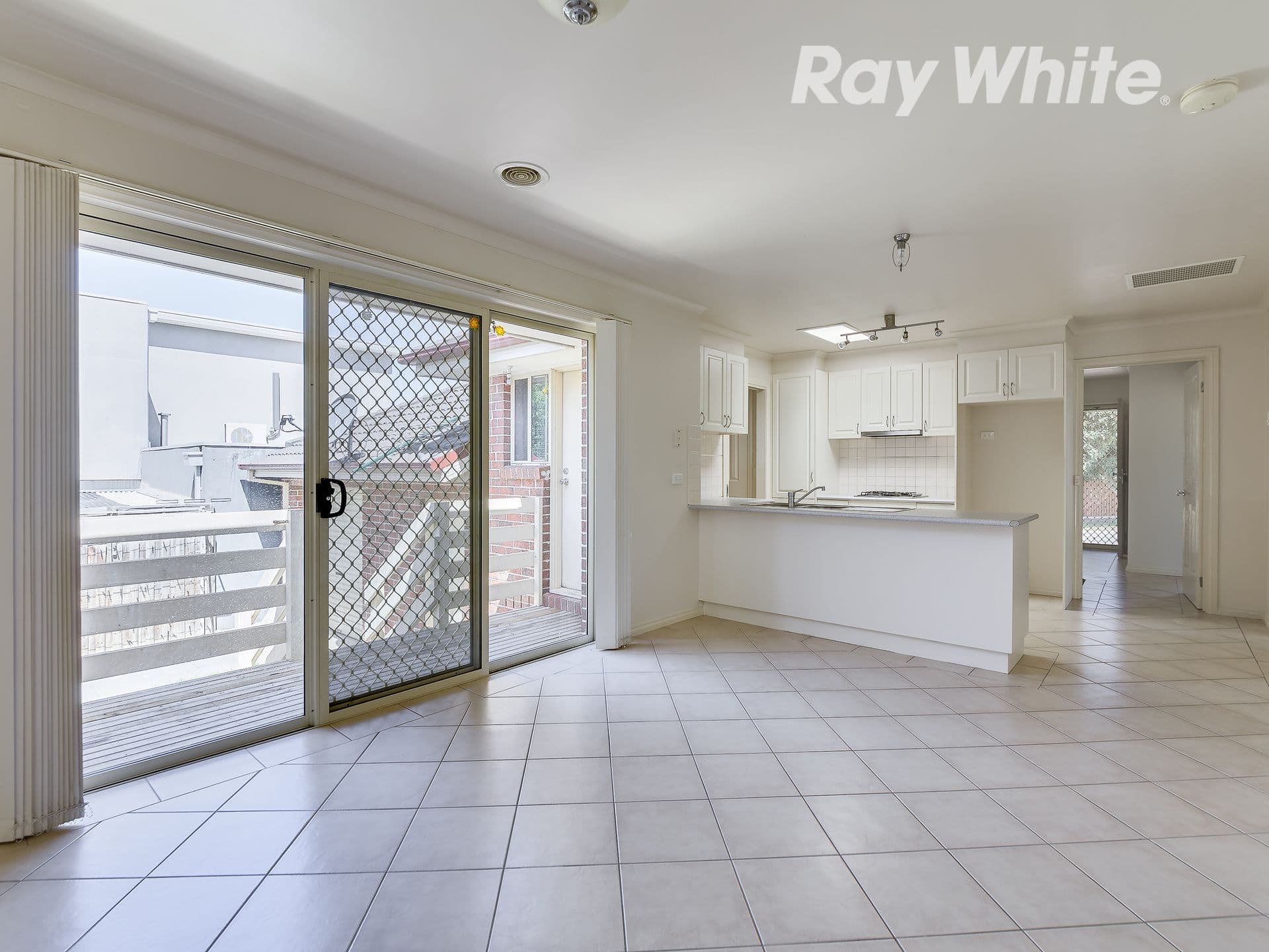 5 Sloan Street, South Morang VIC 3752, South Morang - Thumbnail 3