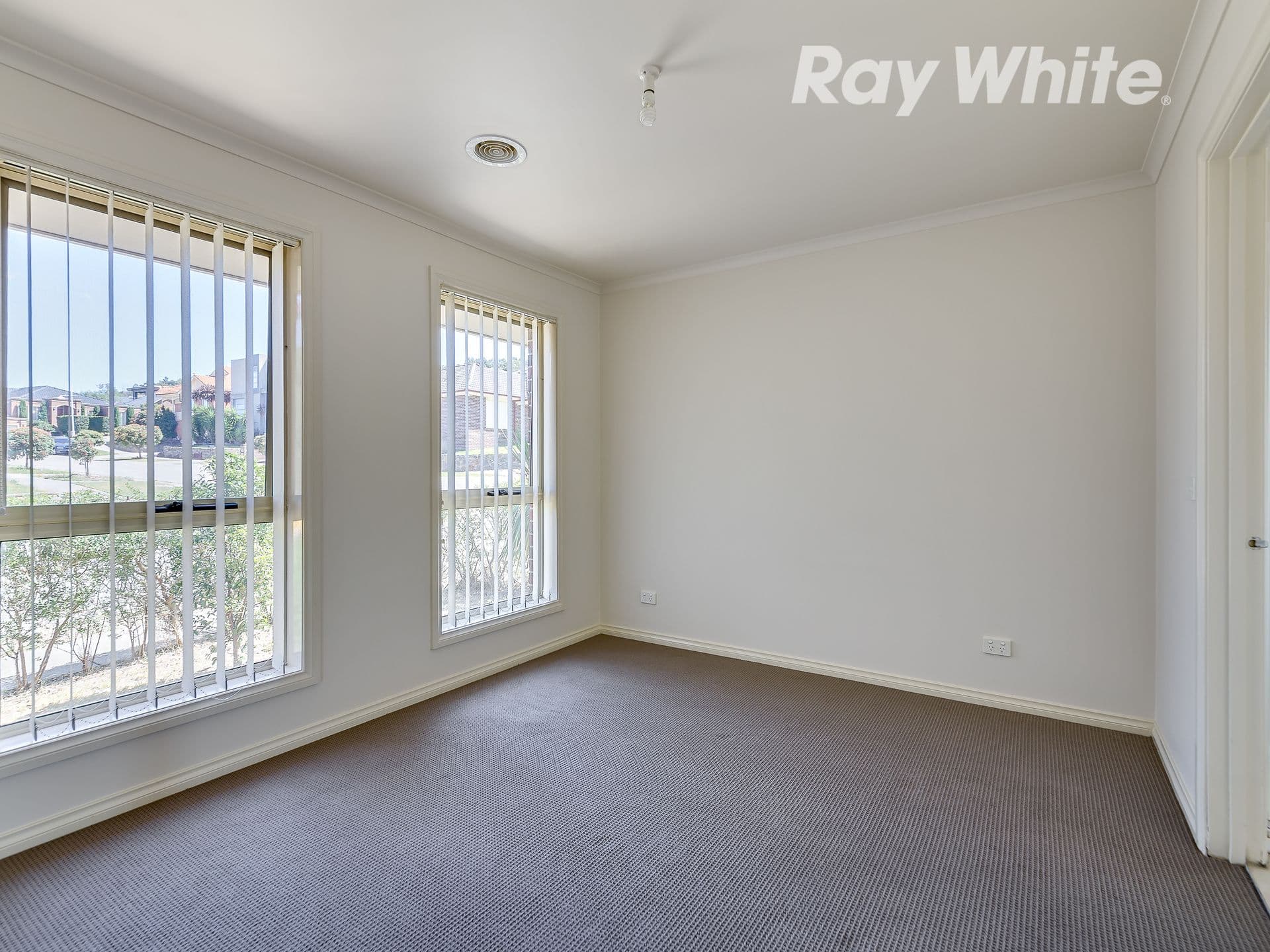 5 Sloan Street, South Morang VIC 3752, South Morang - Thumbnail 5