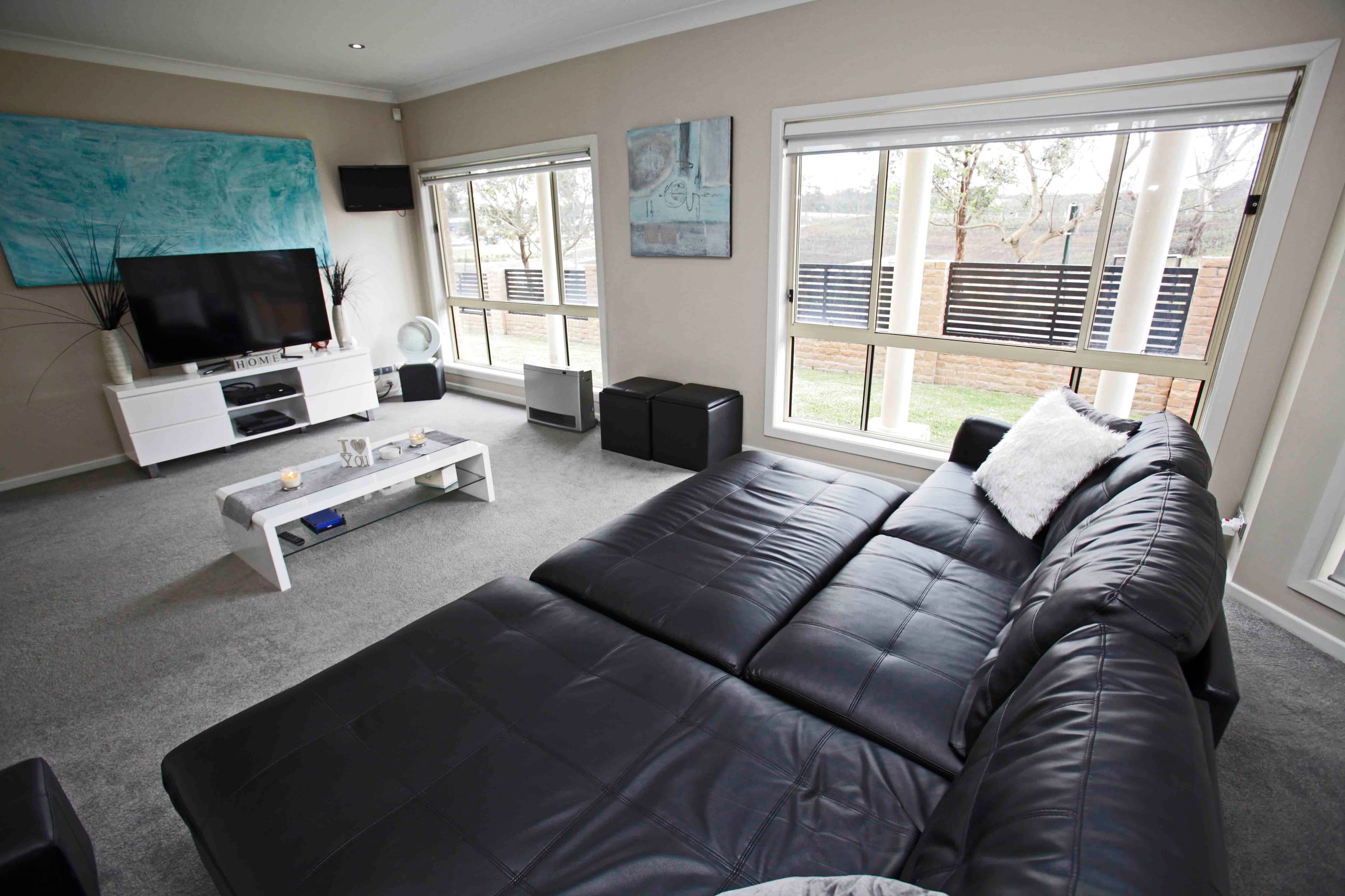 28 Tudor Crescent, CECIL HILLS NSW 2171, Cecil Hills - Thumbnail 4