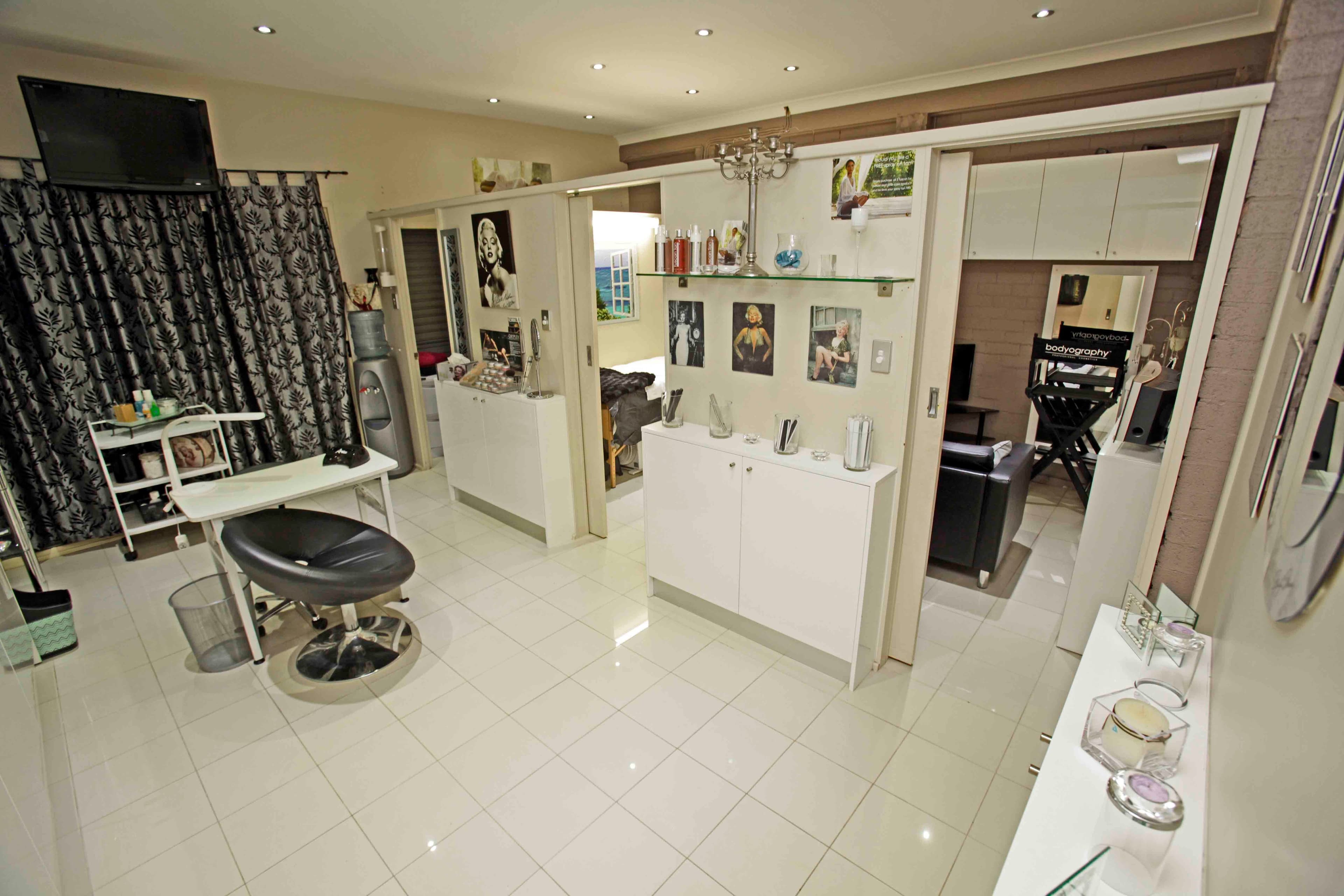 28 Tudor Crescent, CECIL HILLS NSW 2171, Cecil Hills - Thumbnail 7