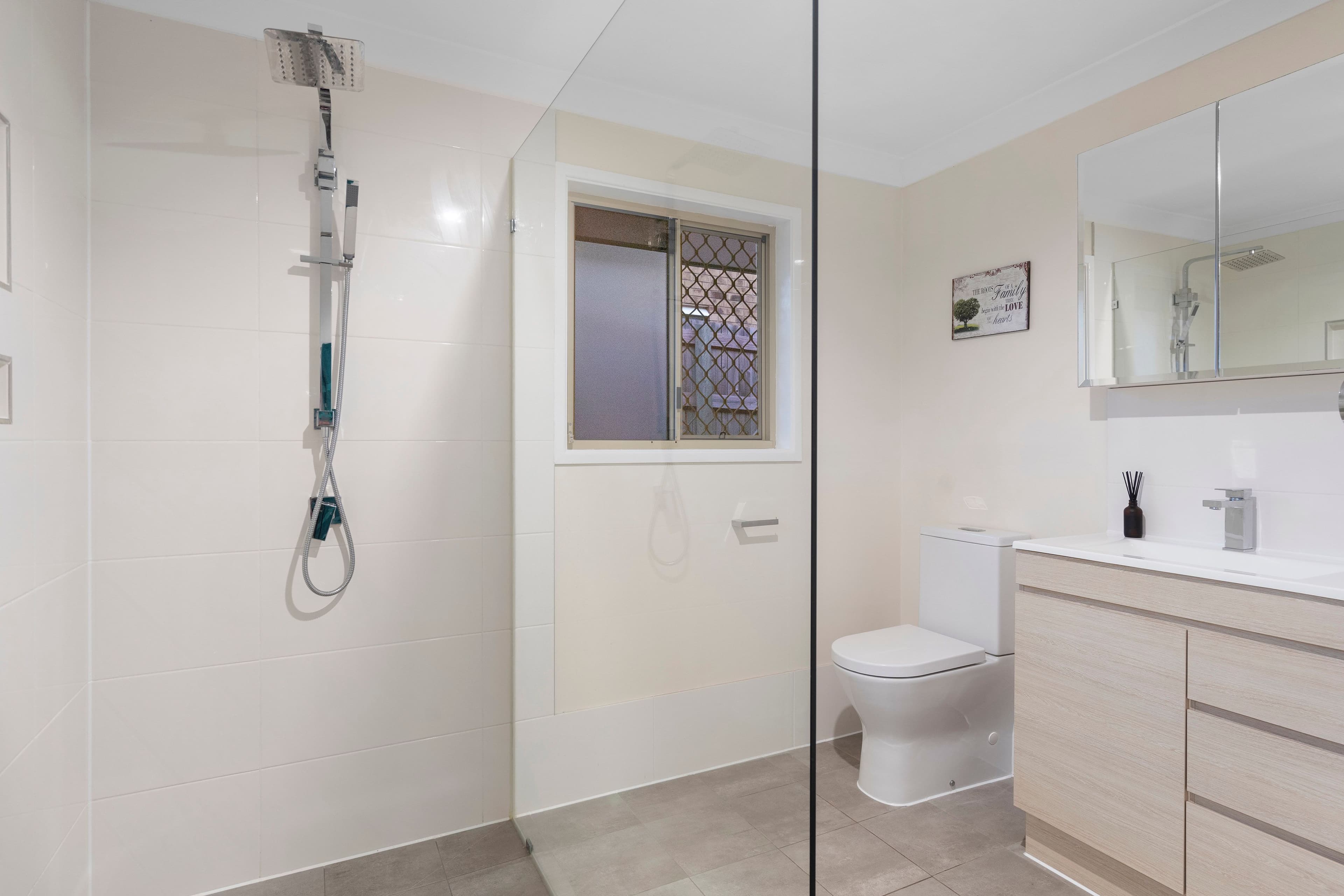 19 Pindari Crescent, Wishart QLD 4122, Wishart - Thumbnail 6