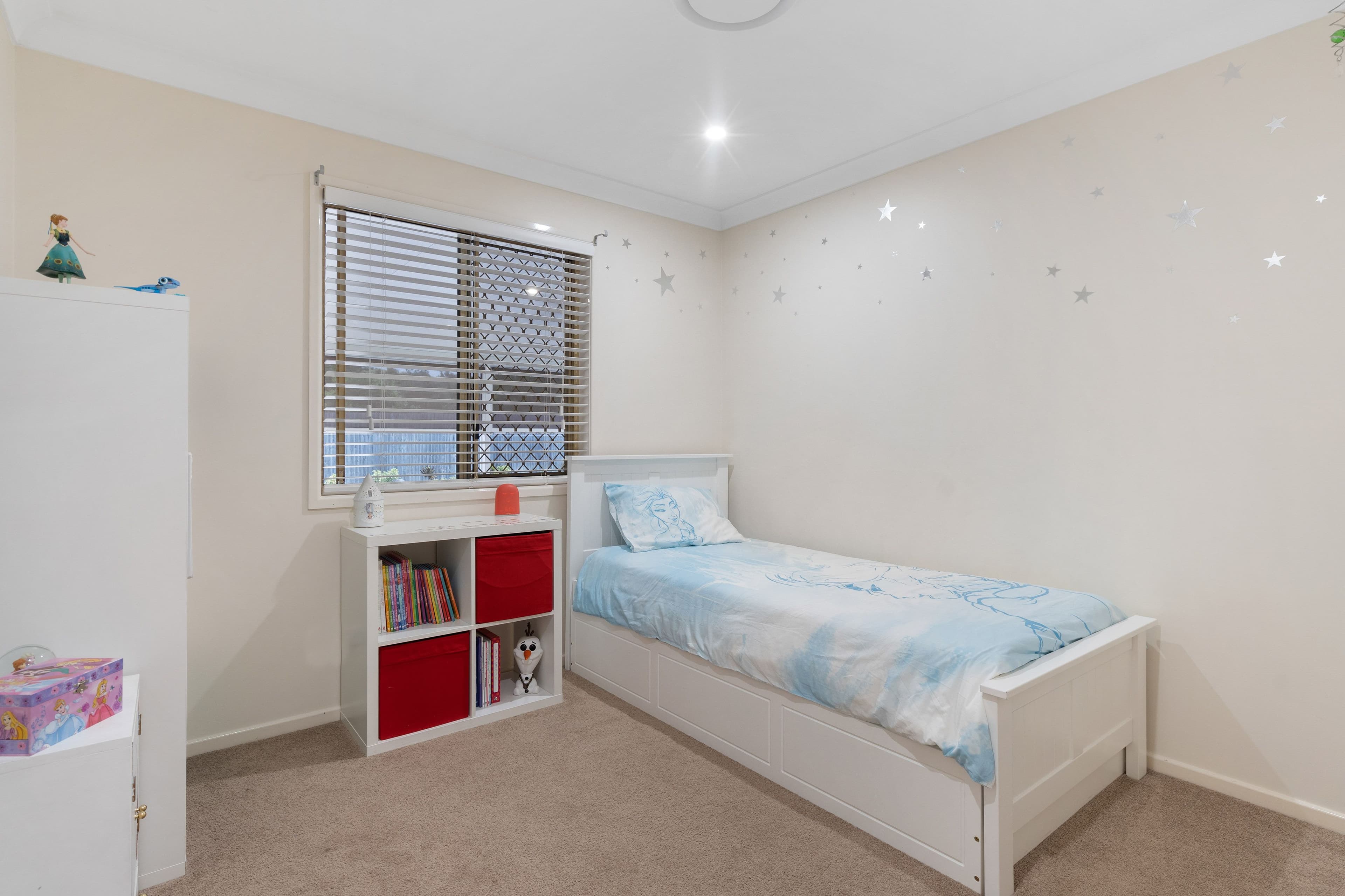 19 Pindari Crescent, Wishart QLD 4122, Wishart - Thumbnail 7