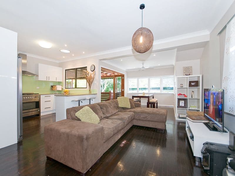 109 Lutzow Street, TARRAGINDI QLD 4121, Tarragindi - Thumbnail 2