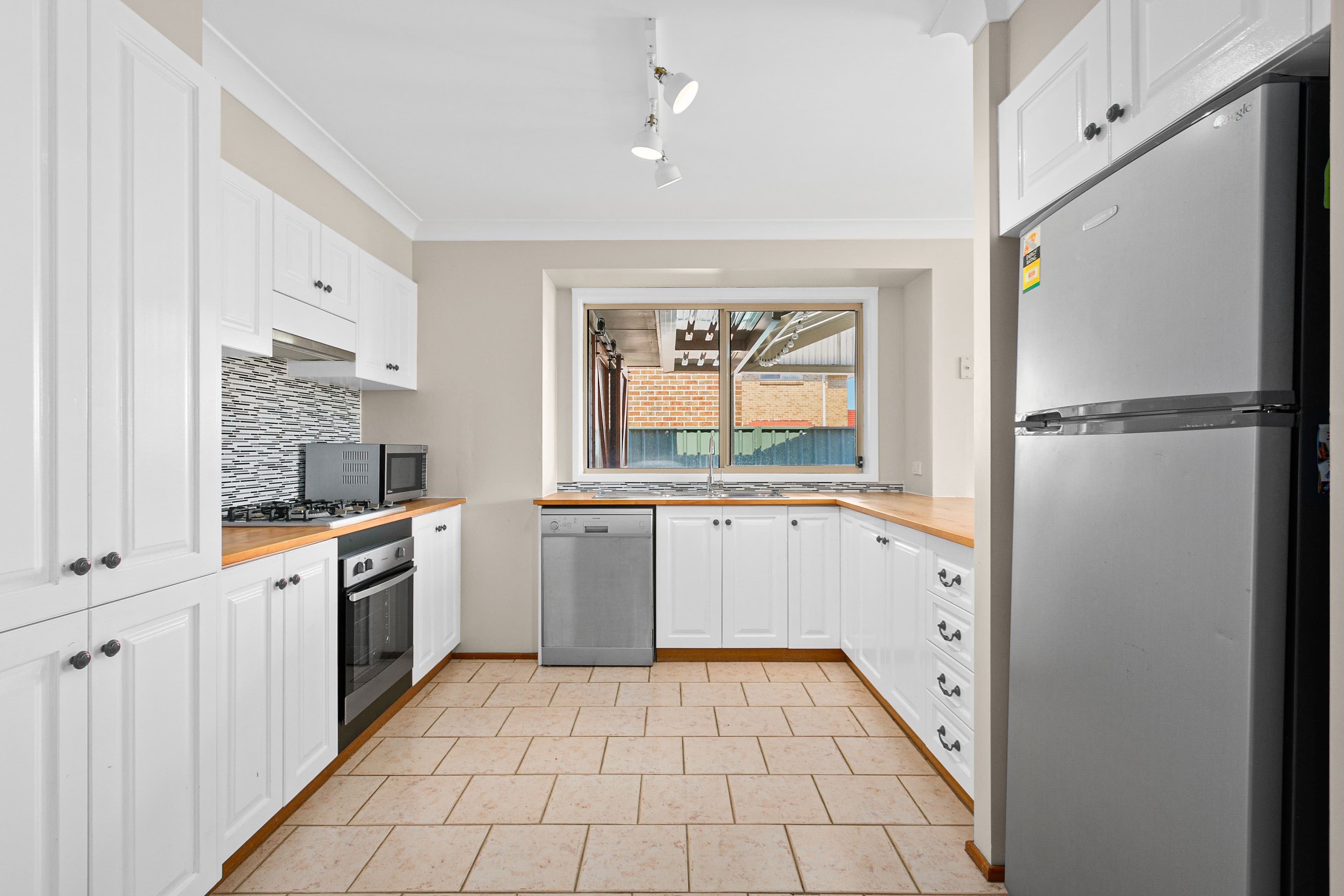 59 The Circuit, Shellharbour NSW 2529, Shellharbour - Thumbnail 2