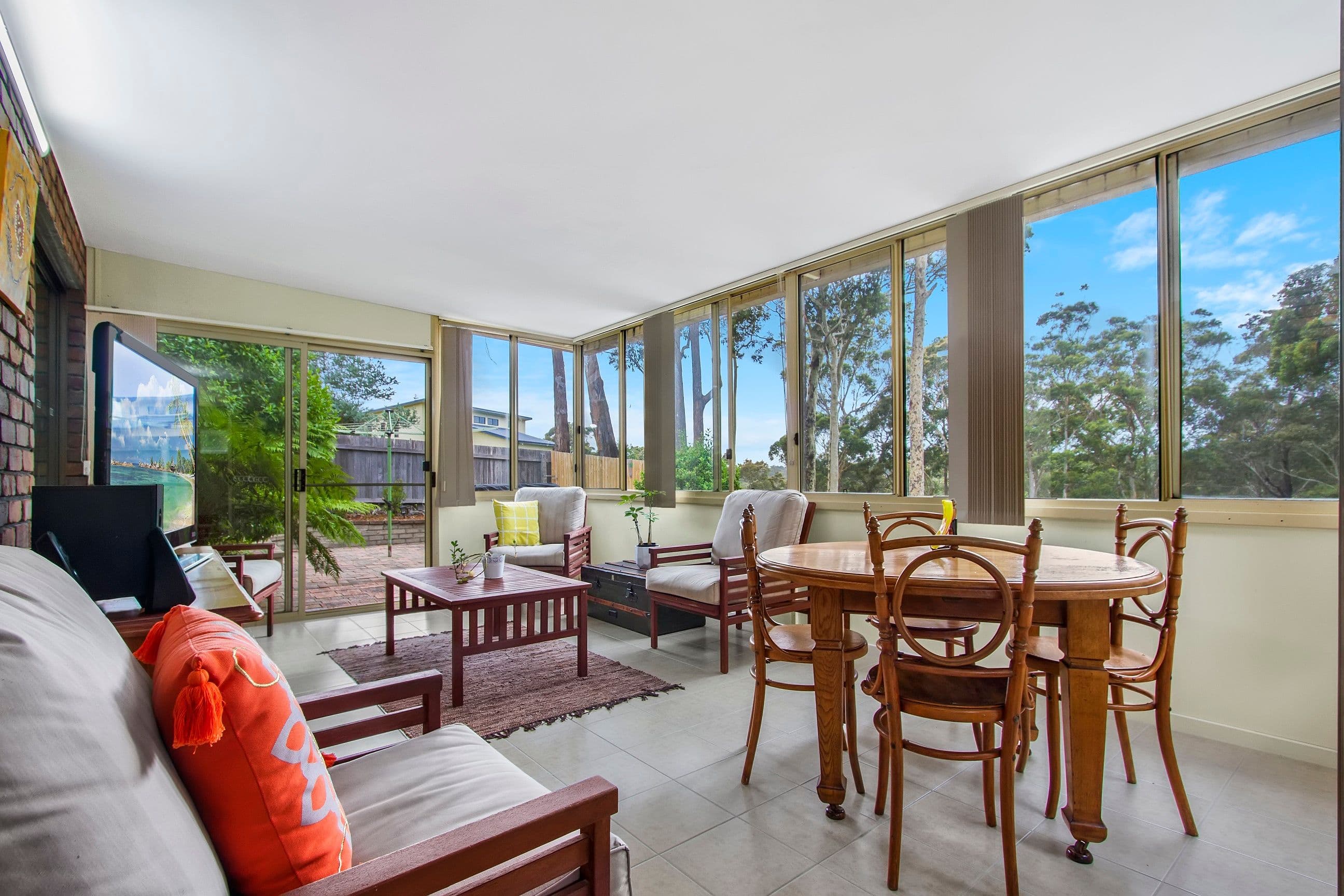40 Hilltop Crescent, Surf Beach - Thumbnail 8