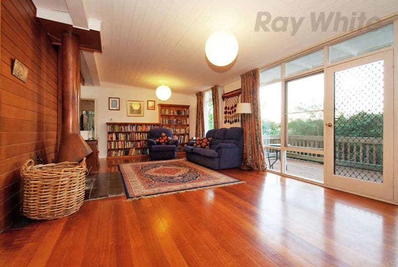 28 STIRLING Road, Croydon VIC 3136, Croydon - Thumbnail 4