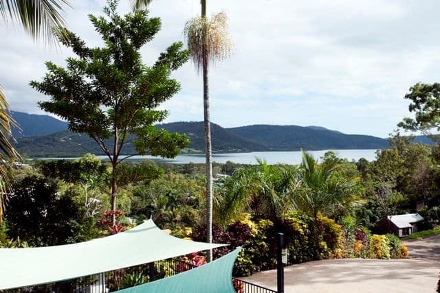 23 Warruga Street, CANNONVALE QLD 4802, Cannonvale - Image 1