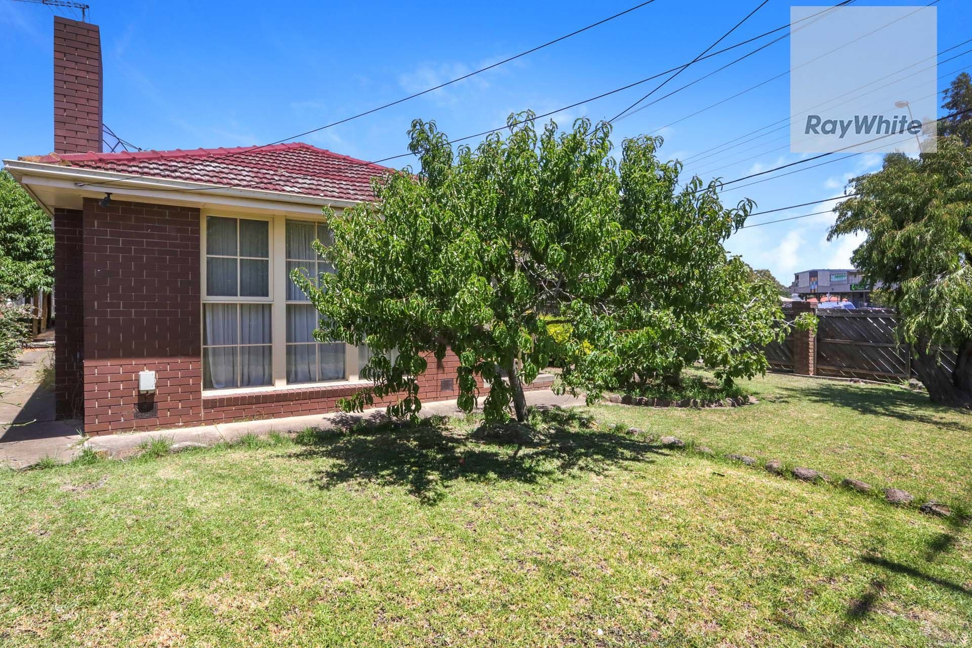 113 Taylor Drive, Gladstone Park VIC 3043, Gladstone Park - Thumbnail 2