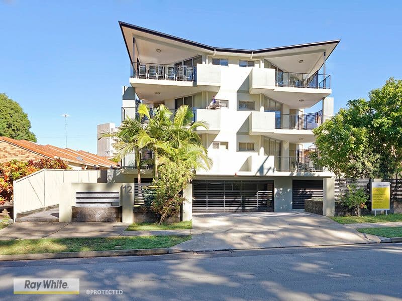 12 Portwood Street, Redcliffe QLD 4020, Redcliffe - Thumbnail 2