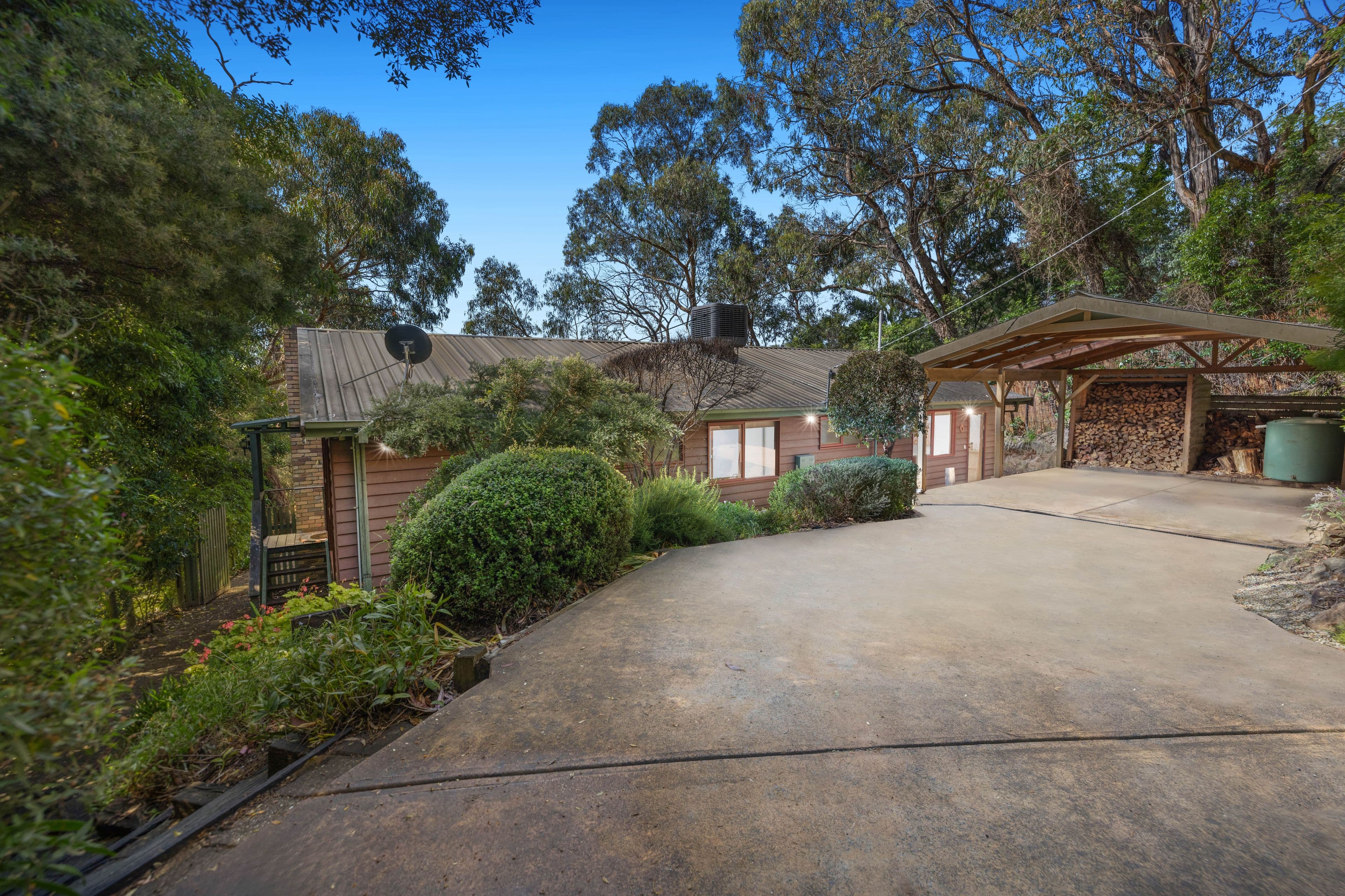 53 Bayview Crescent, The Basin VIC 3154, The Basin - Thumbnail 2
