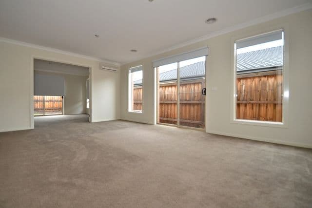9 Coleridge Way, SOUTH MORANG VIC 3752, South Morang - Thumbnail 5