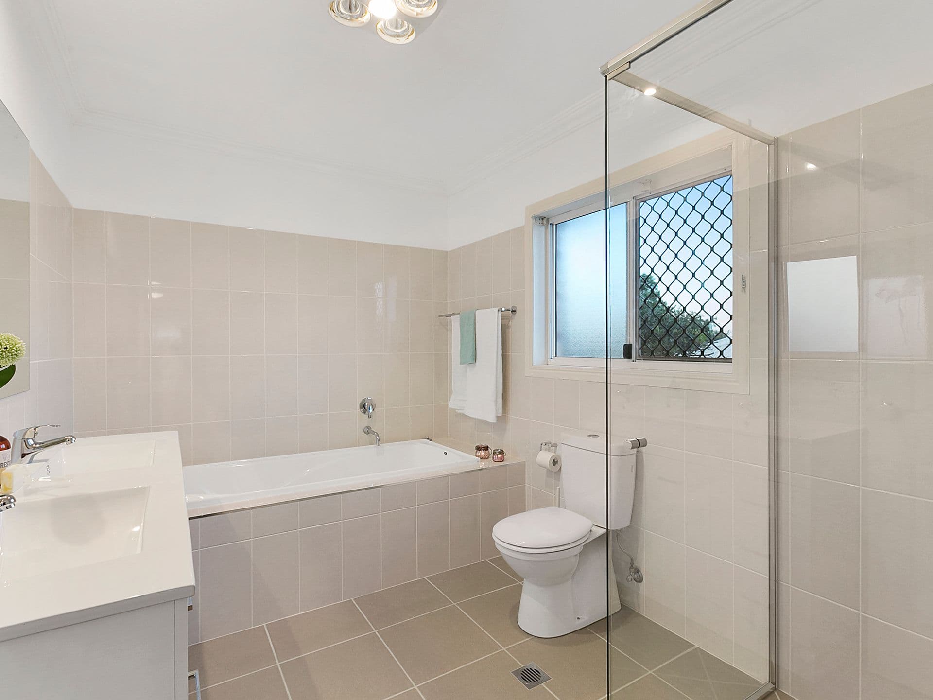 1 Biarra Street, Yeerongpilly QLD 4105, Yeerongpilly - Thumbnail 5
