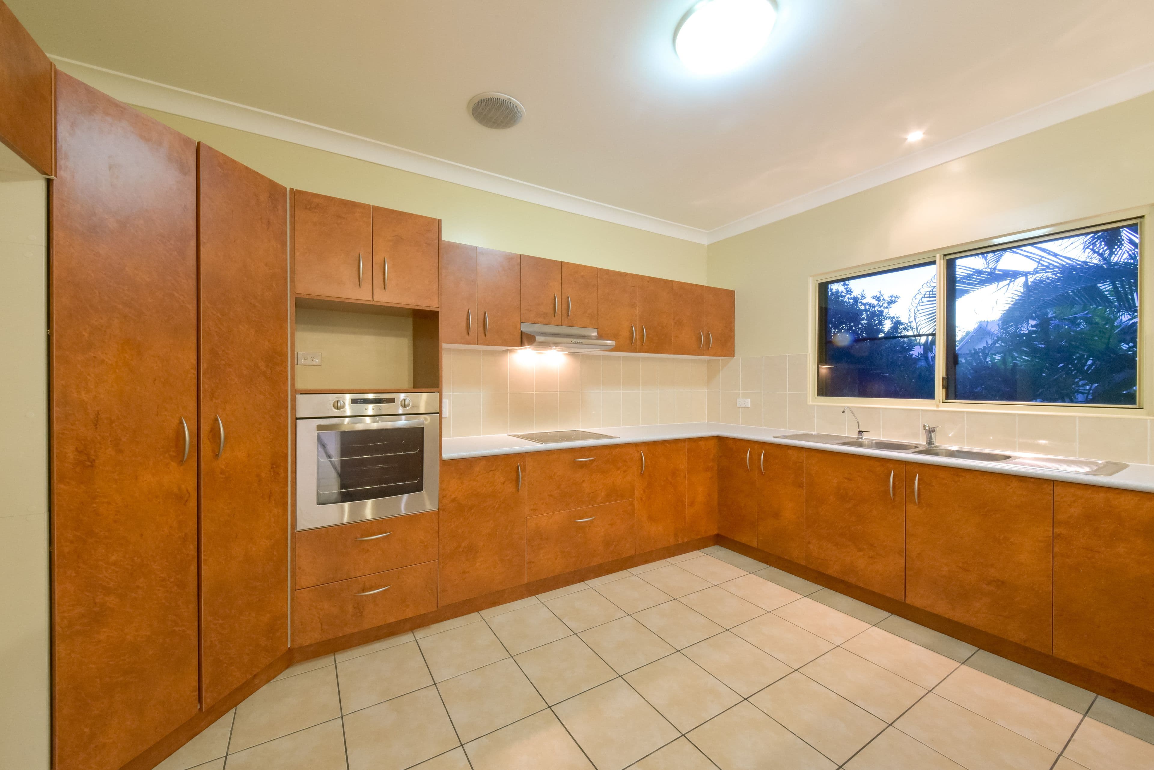 74 Galbraith Park Drive, Cannonvale QLD 4802, Cannonvale - Thumbnail 4