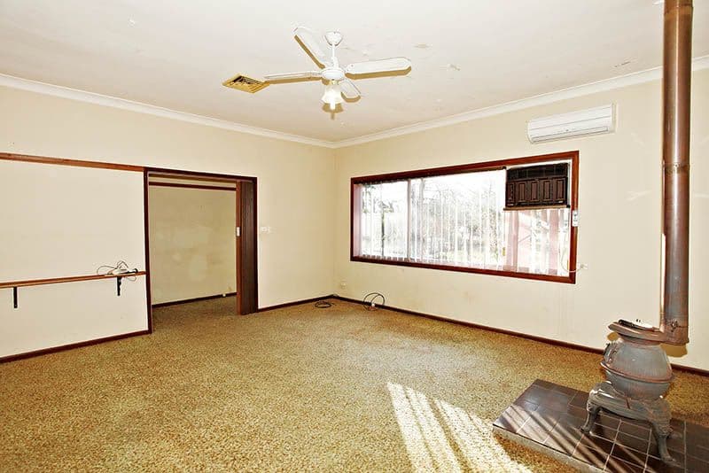 28 Fourth Road, BERKSHIRE PARK NSW 2765, Berkshire Park - Thumbnail 2