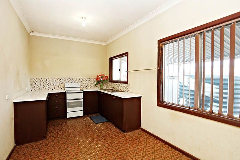 28 Fourth Road, BERKSHIRE PARK NSW 2765, Berkshire Park - Thumbnail 3