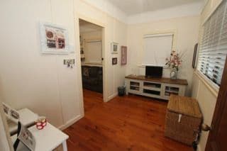 18 Cairns Street, THE RANGE QLD 4700, The Range - Thumbnail 2