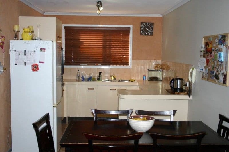 3 Amie Court, SPRINGWOOD QLD 4127, Springwood - Thumbnail 2