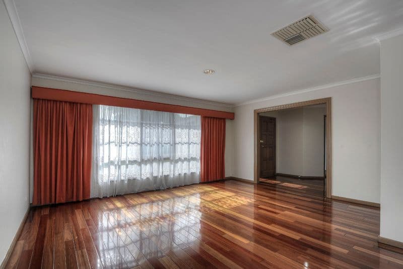 5 Blossom Park Drive, MILL PARK VIC 3082, Mill Park - Thumbnail 2