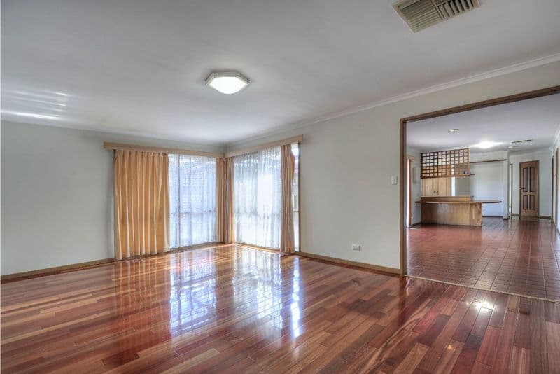 5 Blossom Park Drive, MILL PARK VIC 3082, Mill Park - Thumbnail 5