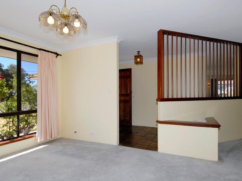 4 Suva Place, COOLOONGUP WA 6168, Cooloongup - Thumbnail 2