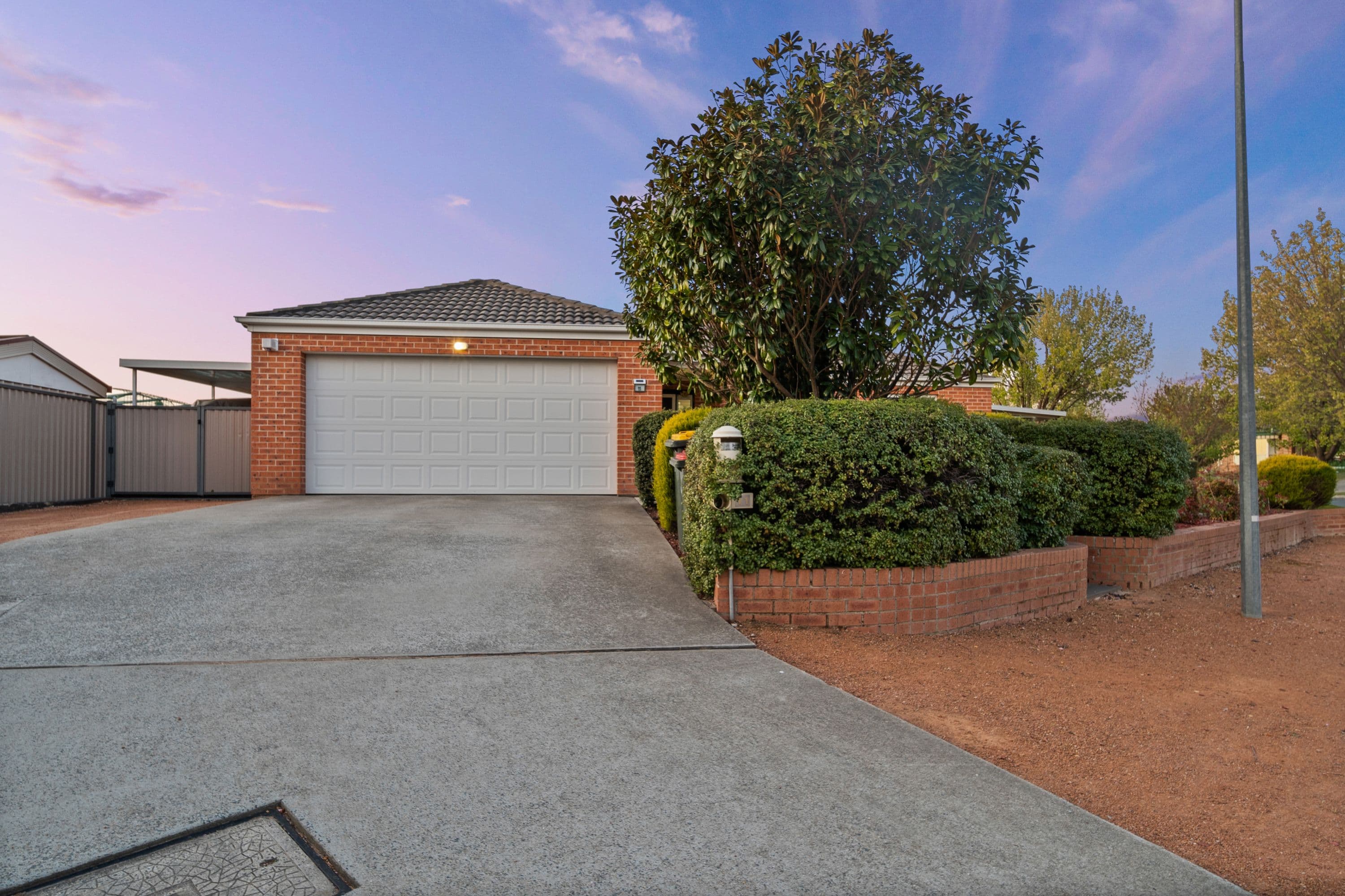 11 Coolgardie Street, Dunlop ACT 2615, Dunlop - Thumbnail 2