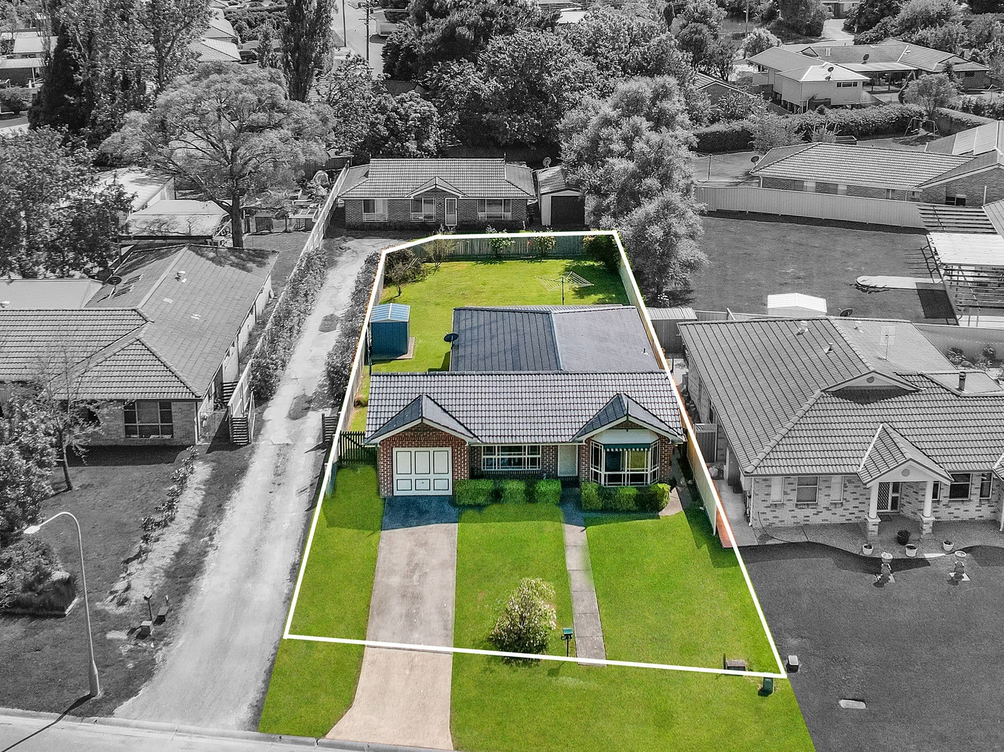 10 Simon Place, Moss Vale NSW 2577, Moss Vale - Thumbnail 2