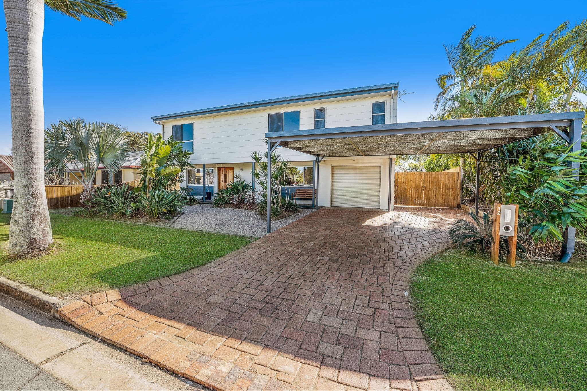 12 Vista Court, Newport QLD 4020, Newport - Thumbnail 2