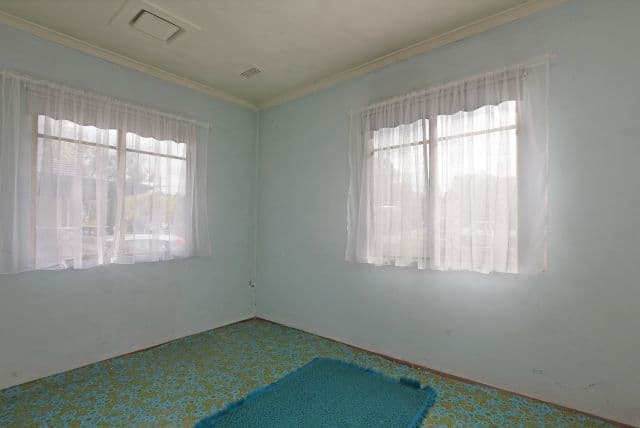 33 Clingin Street, Reservoir VIC 3073, Reservoir - Thumbnail 5