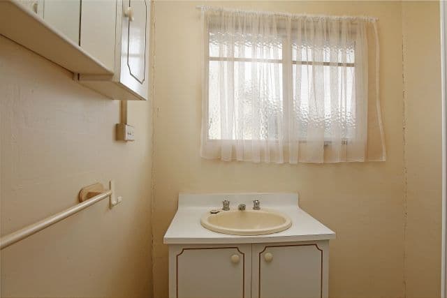 33 Clingin Street, Reservoir VIC 3073, Reservoir - Thumbnail 6