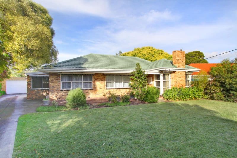 26  Eastview Crescent, BENTLEIGH EAST VIC 3165, Bentleigh East - Image 1