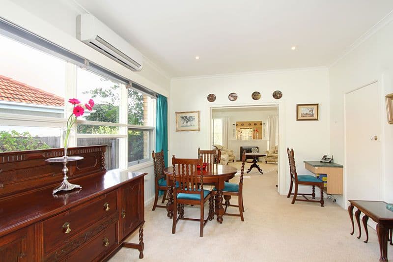 26  Eastview Crescent, BENTLEIGH EAST VIC 3165, Bentleigh East - Thumbnail 4