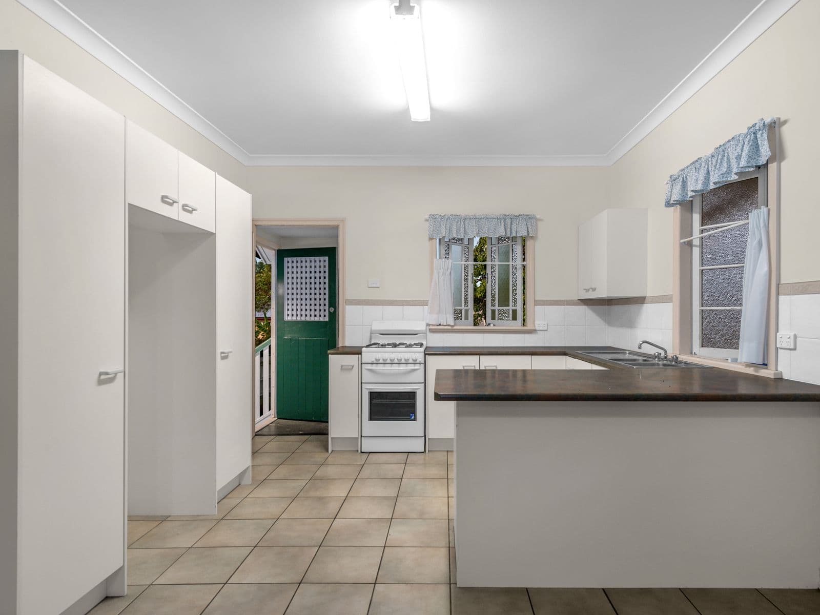 47 Chermside Street, Grange QLD 4051, Grange - Thumbnail 4